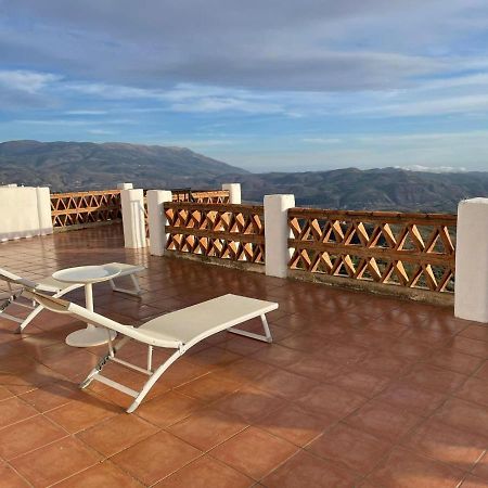 Apartamentos El Cabo Mairena エクステリア 写真