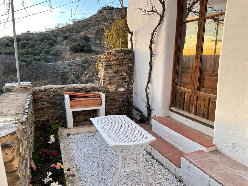 Apartamentos El Cabo Mairena エクステリア 写真